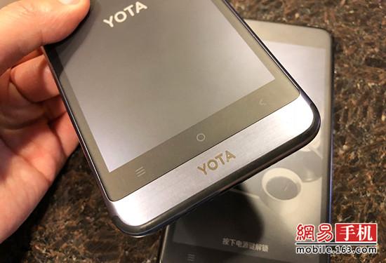YOTA3新品亮相CES2018 体验不变颜值升级