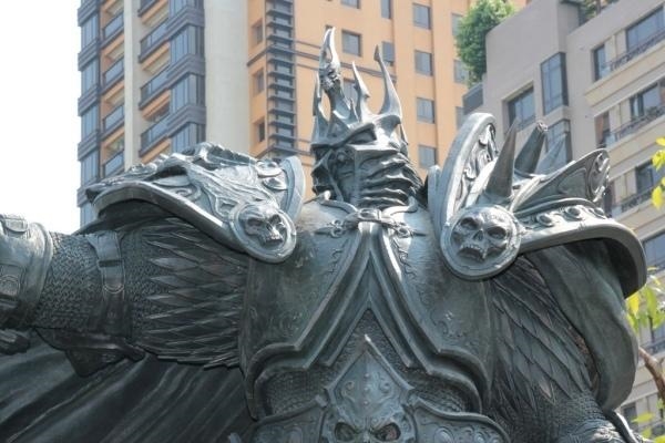 台湾4米巫妖王雕塑正式揭幕：霸气值爆表